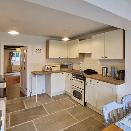 Host & - Willow Holiday home